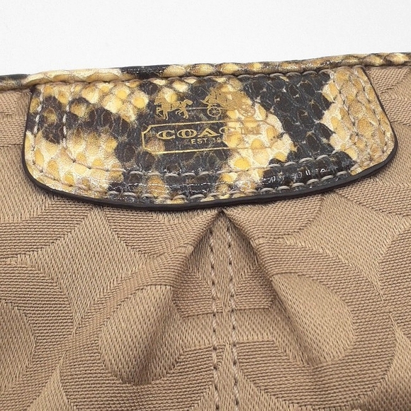 SALE! Coach Tan Signature Canvas Wristlet Embossed Snakeskin - Picture 4 of 5